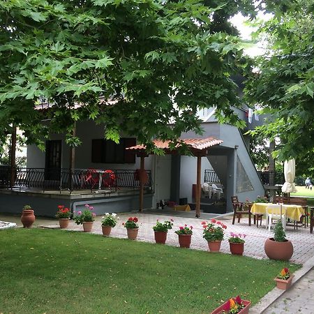 Ofrínion Villa Maria מראה חיצוני תמונה