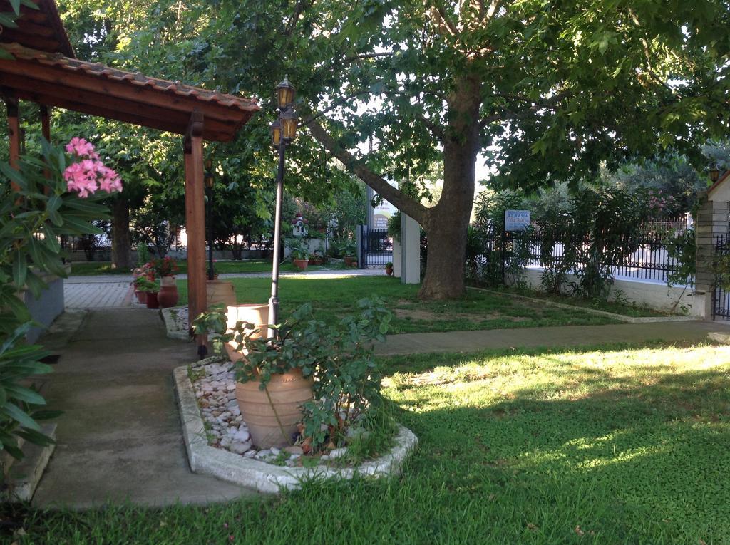 Ofrínion Villa Maria מראה חיצוני תמונה