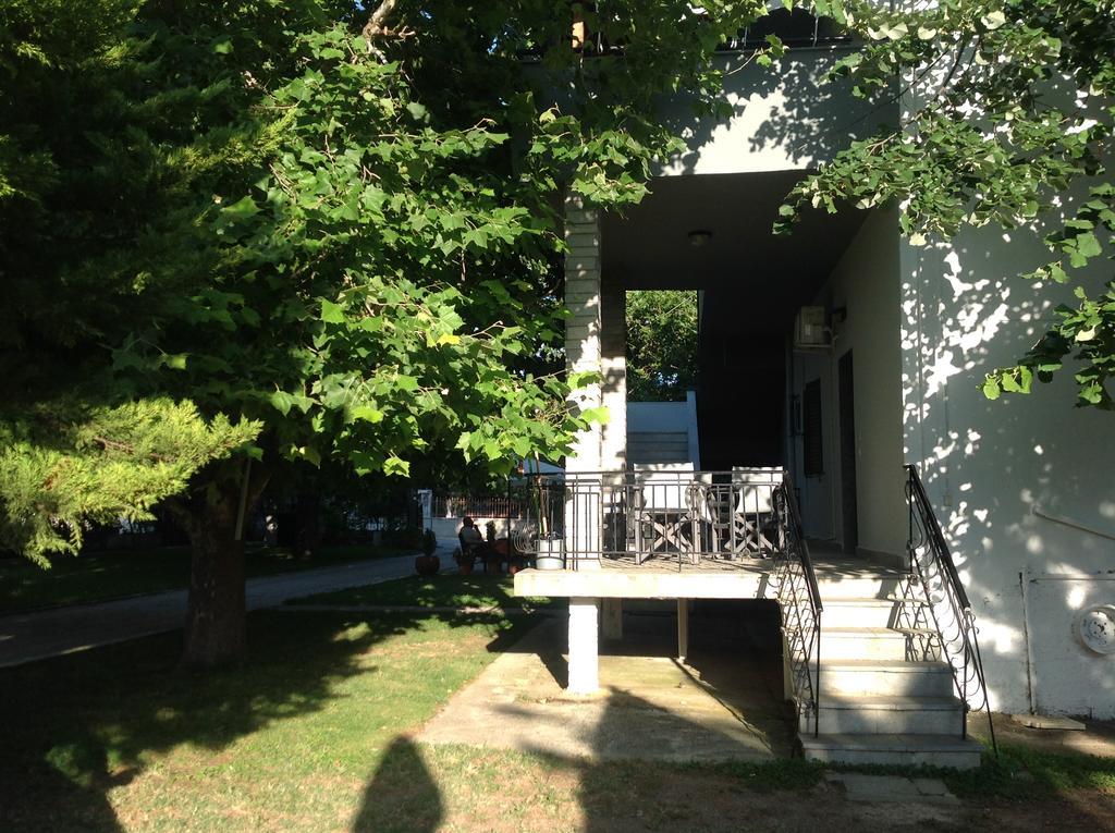 Ofrínion Villa Maria מראה חיצוני תמונה