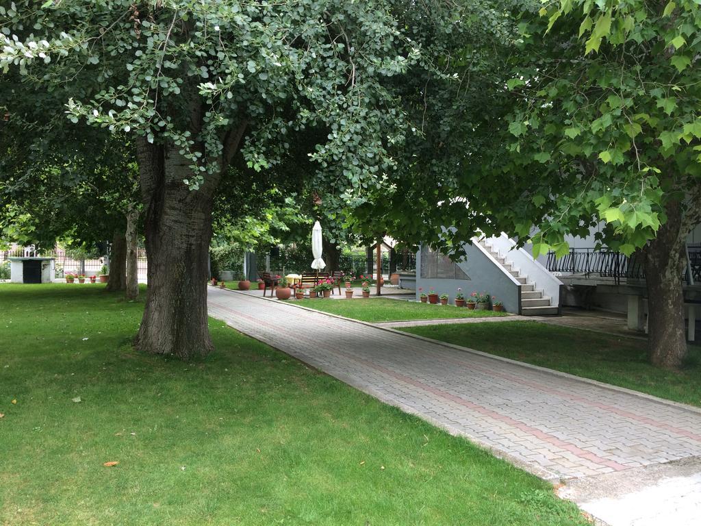 Ofrínion Villa Maria מראה חיצוני תמונה