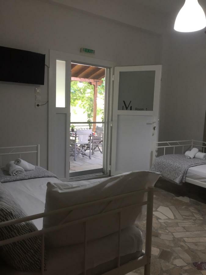 Ofrínion Villa Maria מראה חיצוני תמונה